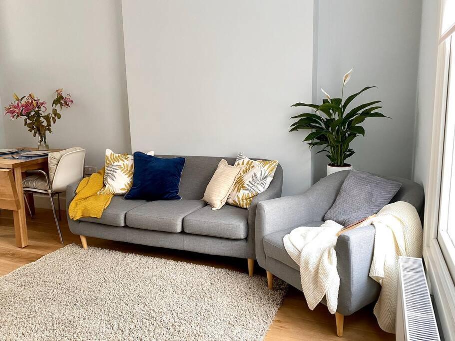 2Bdr Modern Apartment In Hammersmith West London Exterior photo